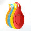 Novo design atacado silicone colher resto tailandês dinnerware